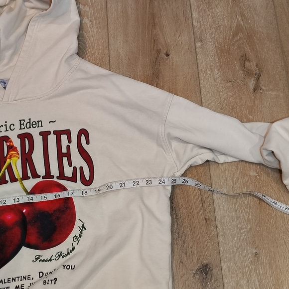 Aelfric Eden Cream Hoodie w/ Cherry Print Sz LG Gosh Valentine Don't You Like... - Picture 7 of 8